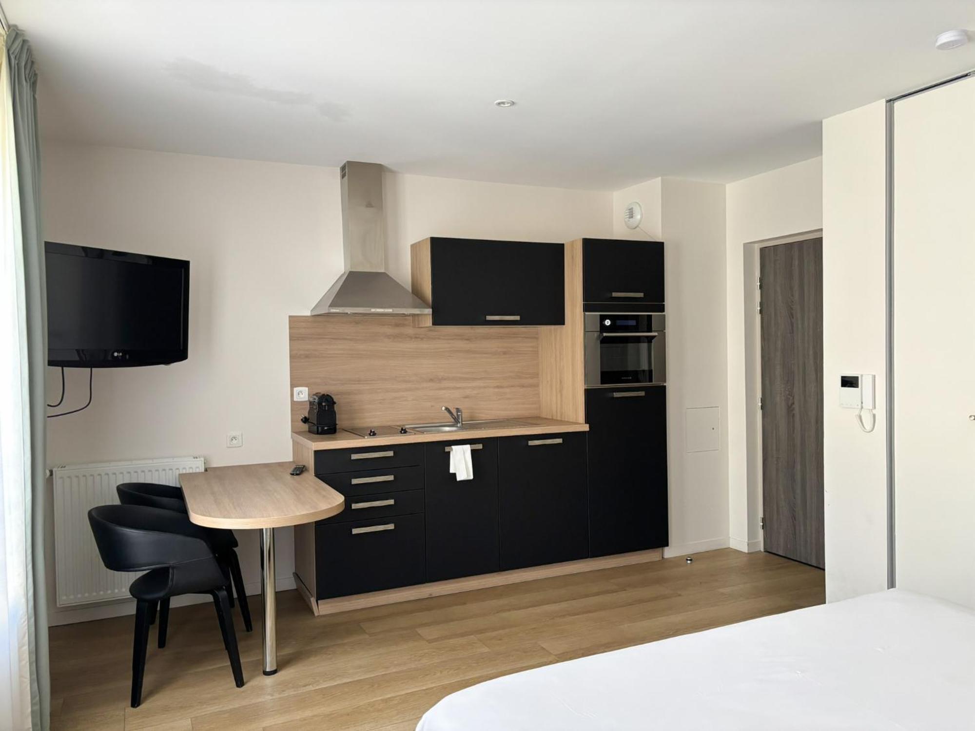 Les Maisons D'Eugene Appart'Hotel - Centre Historique Honfleur Bagian luar foto